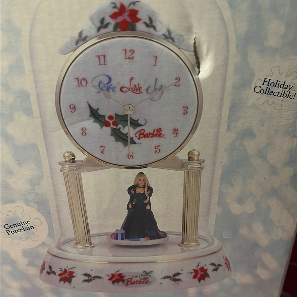 Barbie Green Holiday Decor Collection - Picture 8 of 8
